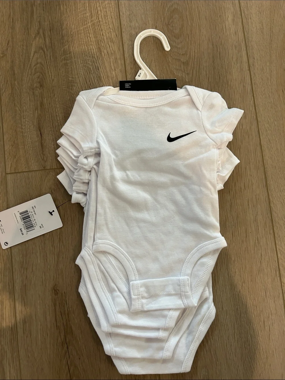 NWT Nike White Baby Bodysuit 5-Pack with Black Swoosh Logo Size 3 months